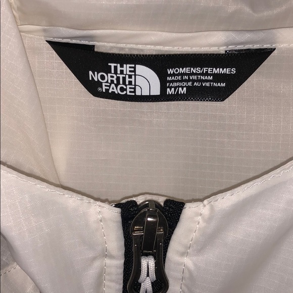 North Face white windbreaker - Picture 3 of 3